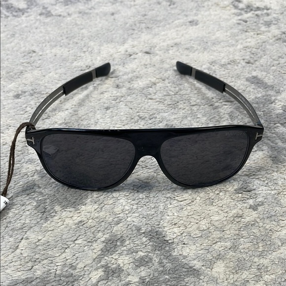 New Tom Ford Todd TF880 01A Unisex Aviator Sunglasses Black FT0880 - Picture 3 of 16